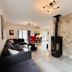 Belle Maison Familiale Avec Piscine à Six-fours Hébergement de vacances Six-Fours-les-Plages