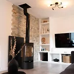 Hébergement de vacances Belle Maison Familiale Avec Piscine à Six-fours Six-Fours-les-Plages