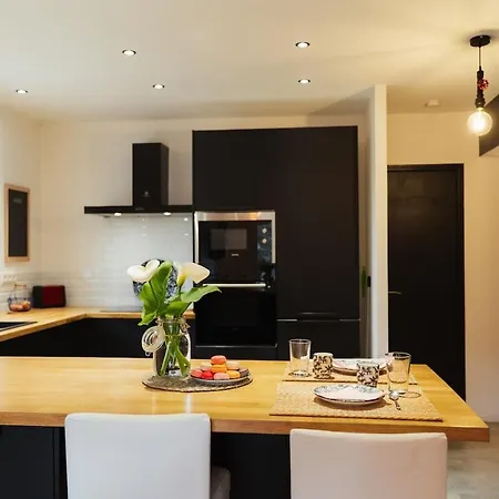 펜션 Belle Maison Familiale Avec Piscine A Six-fours 식스포즈레스플라지스