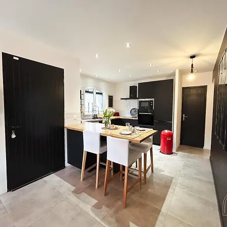펜션 Belle Maison Familiale Avec Piscine A Six-fours 식스포즈레스플라지스