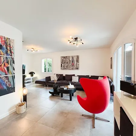 Belle Maison Familiale Avec Piscine A Six-fours