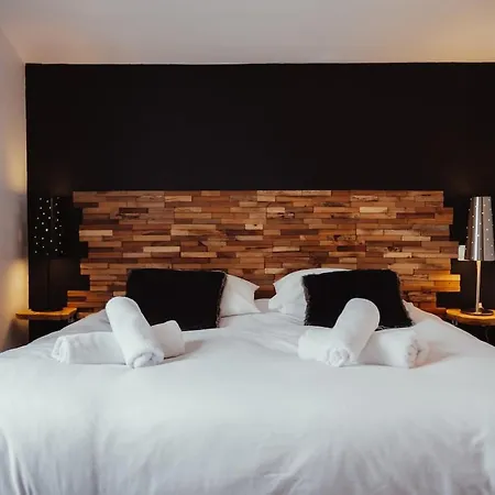 Belle Maison Familiale Avec Piscine A Six-fours 펜션