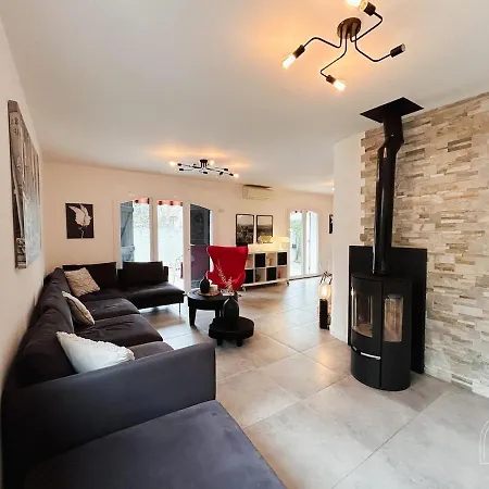 Belle Maison Familiale Avec Piscine A Six-fours 펜션 식스포즈레스플라지스