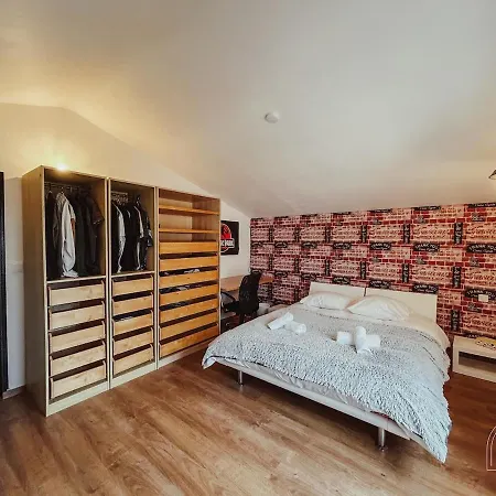 Belle Maison Familiale Avec Piscine A Six-fours